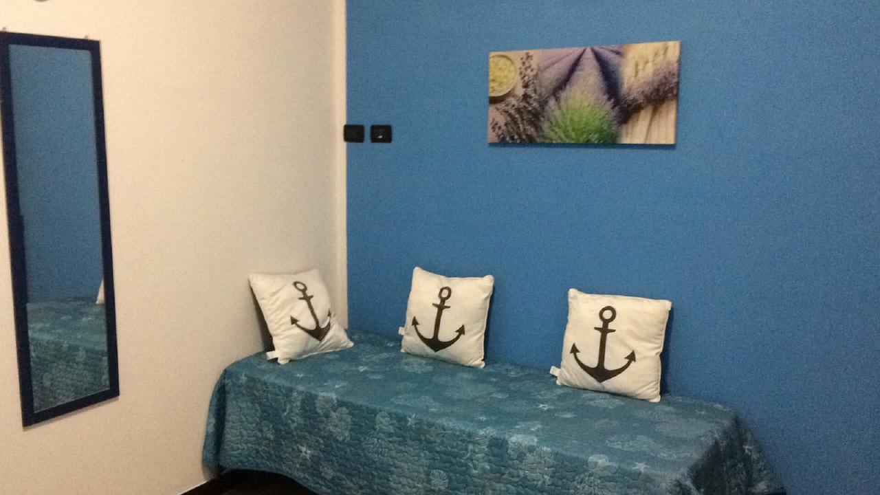 דירות מנרולה Casa La Marina מראה חיצוני תמונה